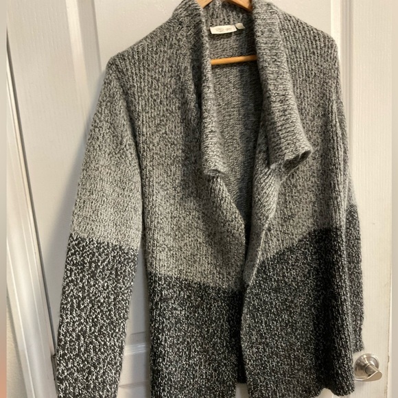 RD Style Two-Tone Gray Drape Cardigan - Picture 3 of 12